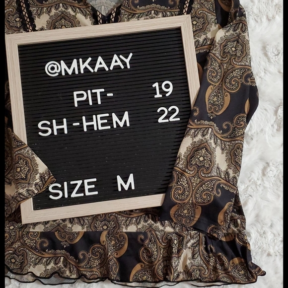 Long sleeve paisley pattern ruffle hem sz.Medium EUC - Picture 4 of 7